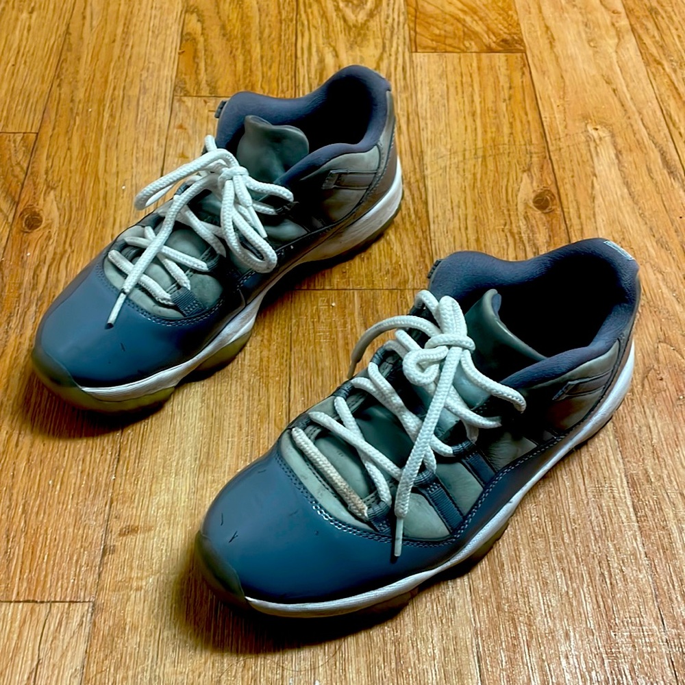 Jordan 11 cool grey lows